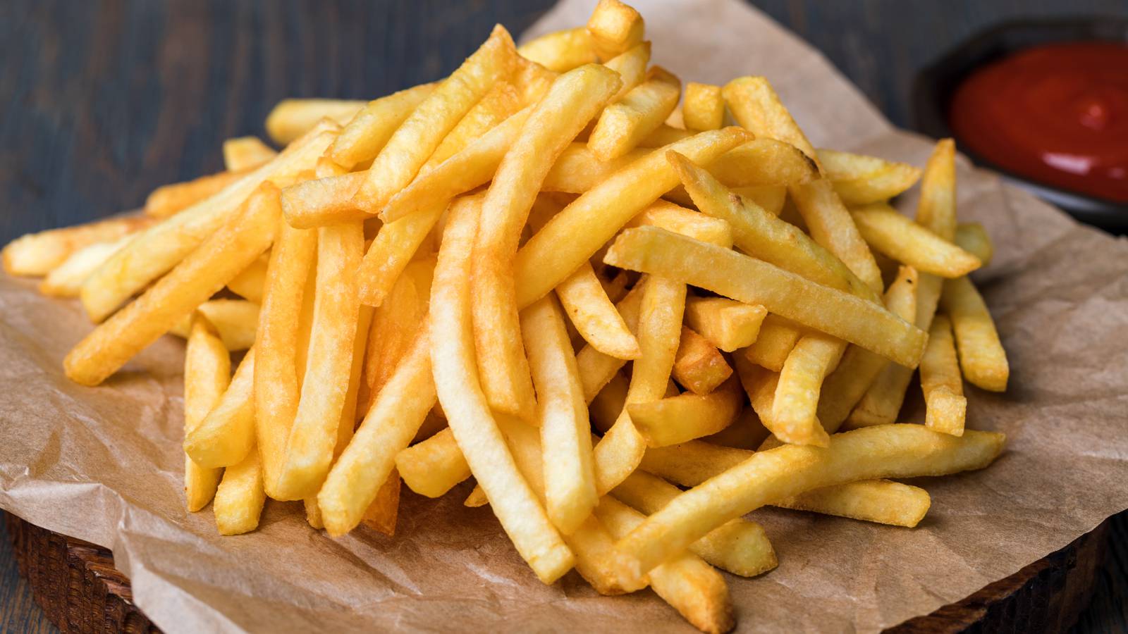 Fryday What restaurants are having French Fry Day deals? KISS 104.1 FM