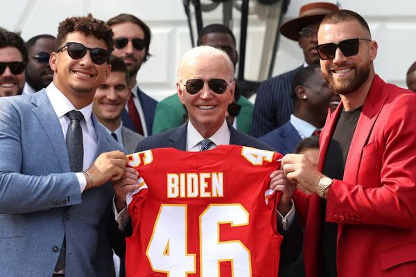 Intercepted: Patrick Mahomes steers Travis Kelce from microphone at White House ceremony